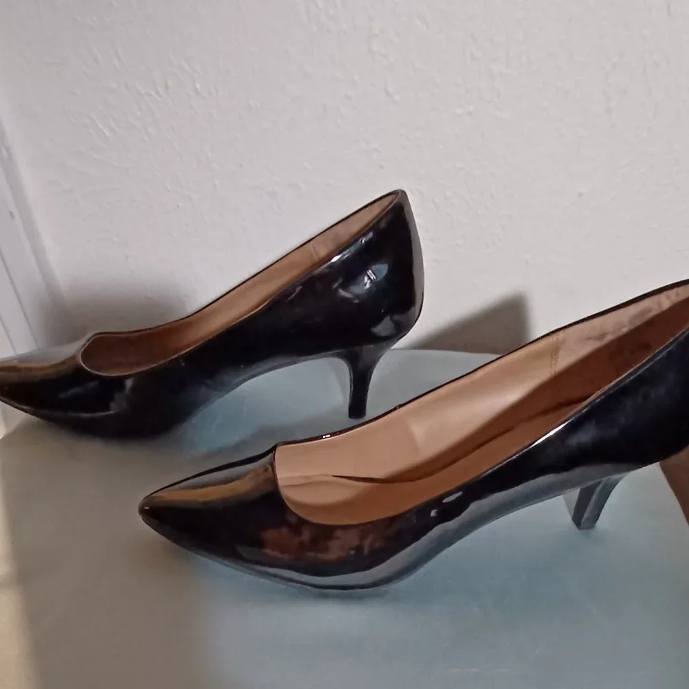 Shoe Bundle - Picture 2 of 8